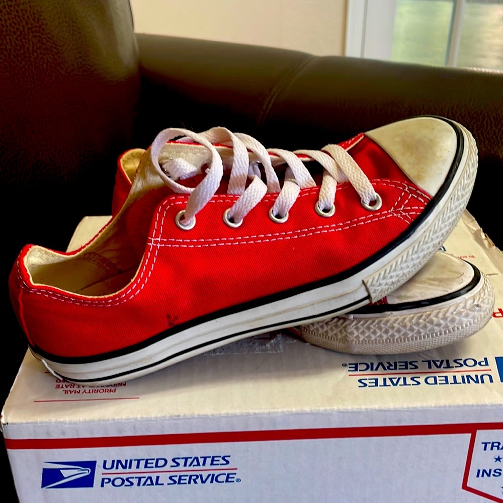 Converse low cut